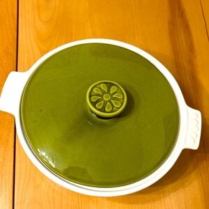 Vintage California Pottery Green & White Casserole Dish. 3-3/8” H x 8-3/4” W.